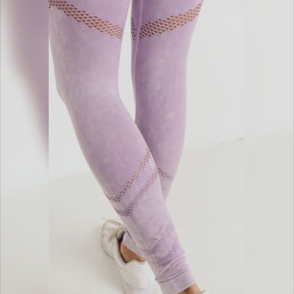 Perforation Highwaist Mineral Wash Seamless Leggin - Picture 2 of 7